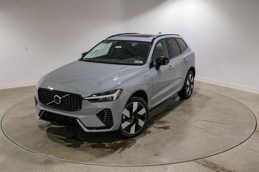 2025 Volvo XC60 Plug-In Hybrid T8 Plus