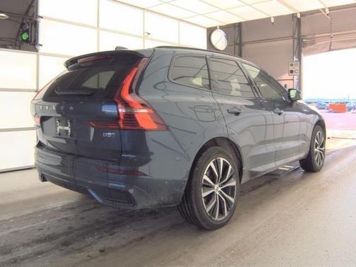 2025 Volvo XC60 B5 Plus