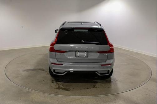 2025 Volvo XC60 Plug-In Hybrid T8 Plus