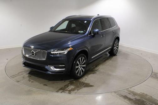 2022 Volvo XC90 Recharge Plug-In Hybrid T8 Inscription 7 Passenger