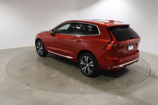 2023 Volvo XC60 Recharge Plug-In Hybrid T8 Ultimate Bright Theme