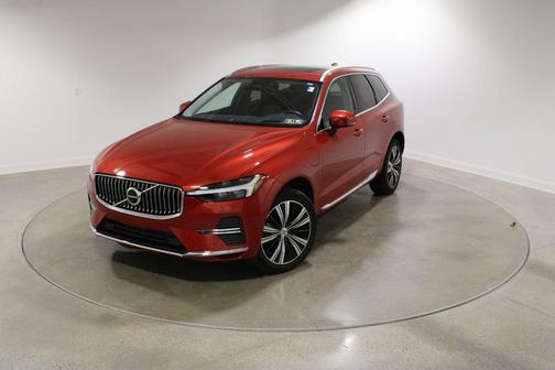 2023 Volvo XC60 Recharge Plug-In Hybrid T8 Ultimate Bright Theme