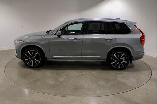 2024 Volvo XC90 B5 Plus Bright Theme