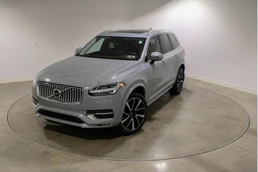 2024 Volvo XC90 B5 Plus Bright Theme
