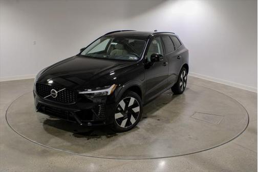 2025 Volvo XC60 Plug-In Hybrid T8 Plus
