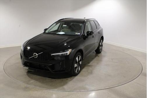 2025 Volvo XC60 Plug-In Hybrid T8 Plus