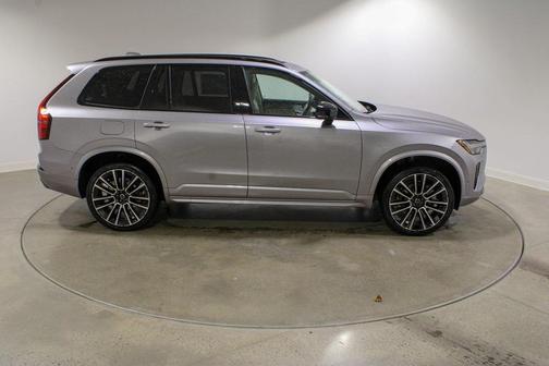 2026 Volvo XC90 B6 Ultra Dark Theme 6-Seater