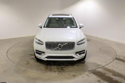 2023 Volvo XC90 B6 Plus 7-Seater