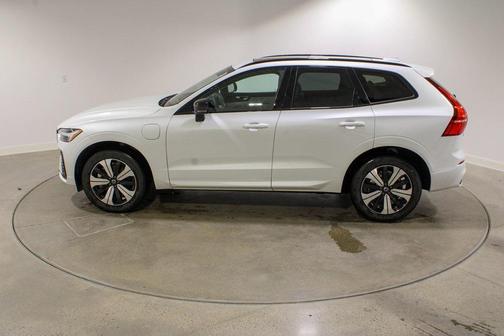 2025 Volvo XC60 Plug-In Hybrid T8 Core