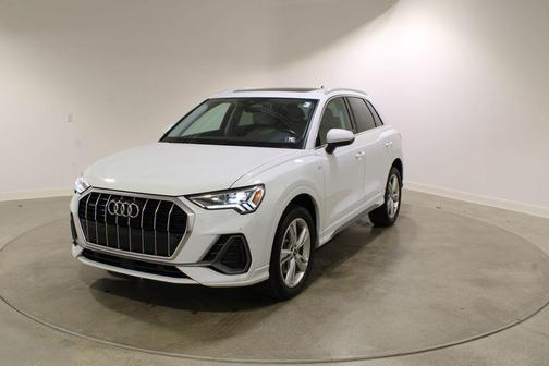 Glacier White Metallic 2023 Audi Q3 45 S line Premium Plus