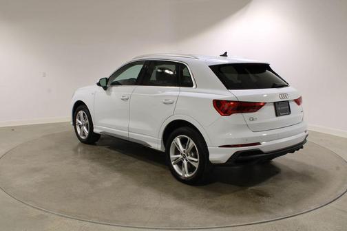 Glacier White Metallic 2023 Audi Q3 45 S line Premium Plus