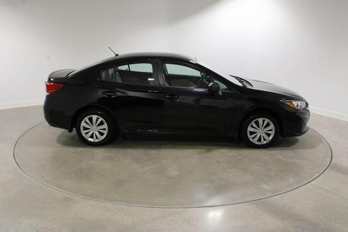2019 Subaru Impreza 2.0i