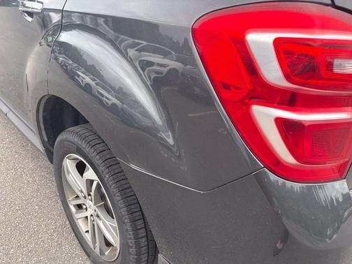 Gray Metallic 2017 Chevrolet Equinox Premier