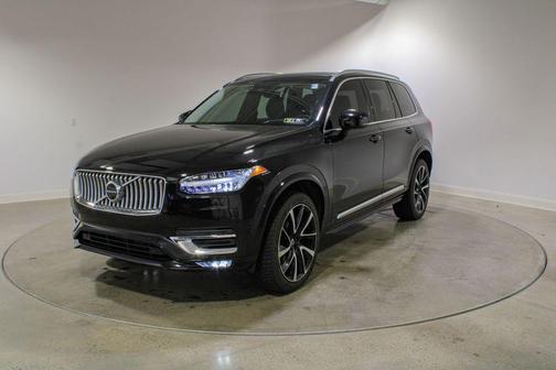 Onyx Black Metallic 2023 Volvo XC90 B5 Plus