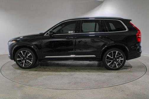 Onyx Black Metallic 2023 Volvo XC90 B5 Plus