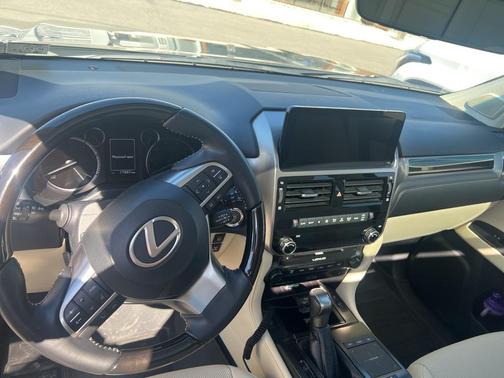 2023 Lexus GX 460 Premium