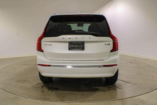 Crystal White Pearl 2026 Volvo XC90 Plus, B6 AWD Gas (mild hybrid), Gasoline, Bright, 7 Seats