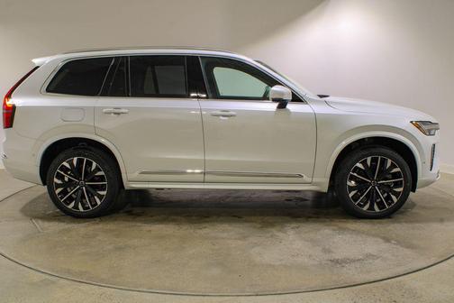 Crystal White Pearl 2026 Volvo XC90 Plus, B6 AWD Gas (mild hybrid), Gasoline, Bright, 7 Seats