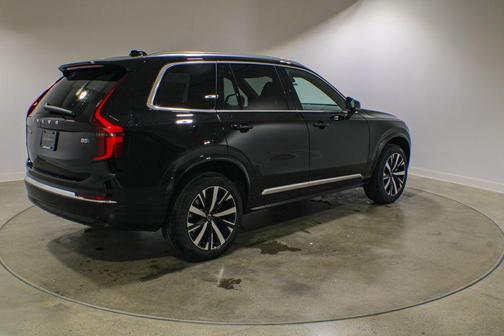 Onyx Black Metallic 2026 Volvo XC90 Core, B5 AWD Gas (mild hybrid), Gasoline, Bright, 7 Seats