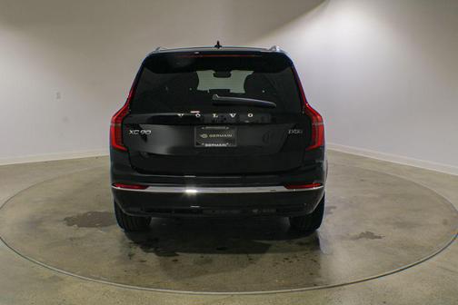 Onyx Black Metallic 2026 Volvo XC90 Core, B5 AWD Gas (mild hybrid), Gasoline, Bright, 7 Seats