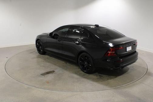 2024 Volvo S60 B5 Plus Black Edition