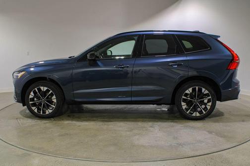 Denim Blue Metallic 2026 Volvo XC60 B5 Plus