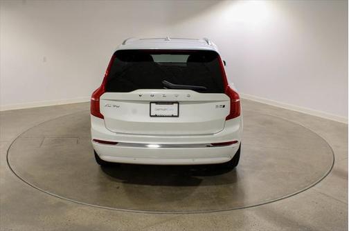 2025 Volvo XC90 B5 Plus