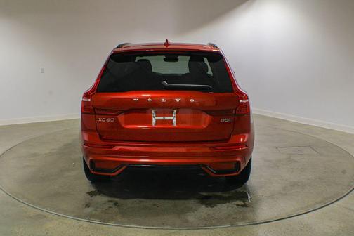 Fusion Red Metallic 2024 Volvo XC60 B5 Core Dark Theme