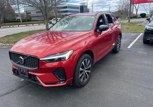 Fusion Red Metallic 2024 Volvo XC60 B5 Core Dark Theme