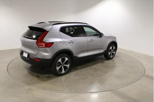 2026 Volvo XC40 B5 Core