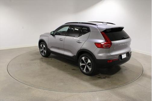 2026 Volvo XC40 B5 Core