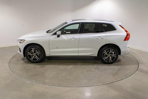 2018 Volvo XC60 T6 R-Design
