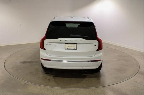2025 Volvo XC90 Plug-In Hybrid T8 Plus 7-Seater