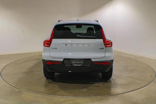 Cloud Blue 2026 Volvo XC40 Plus, B5 AWD Gas (mild hybrid), Dark