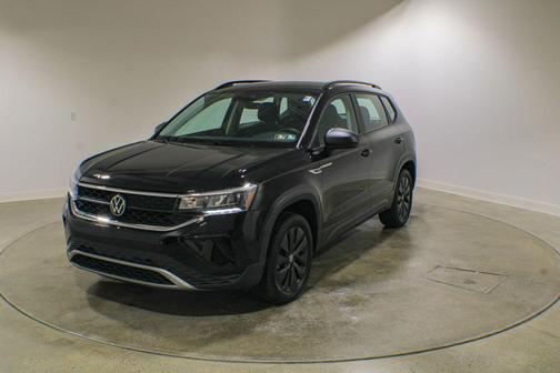 Deep Black Pearl 2024 Volkswagen Taos 1.5T S