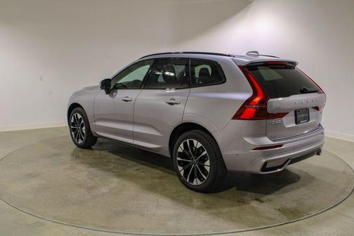 Aurora Silver 2026 Volvo XC60 B5 Plus
