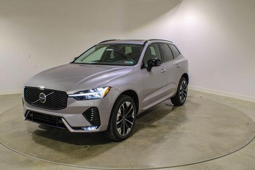 Aurora Silver 2026 Volvo XC60 B5 Plus
