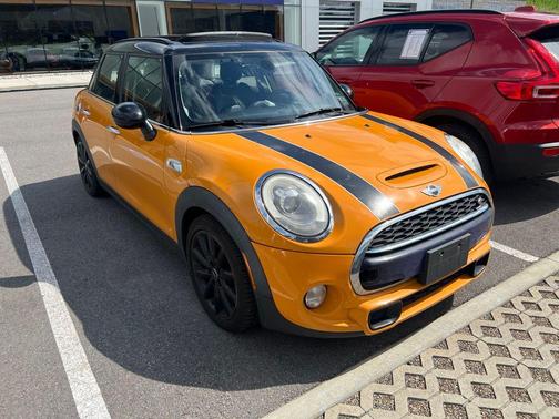 Volcanic Orange 2016 MINI Hardtop Cooper S