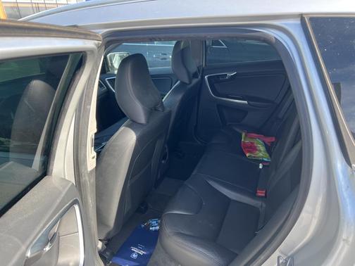 2016 Volvo XC60 T6