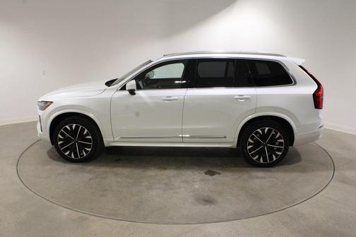 2025 Volvo XC90 B5 Plus 7-Seater