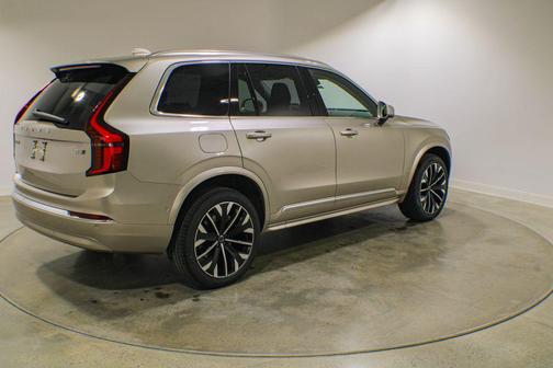 Bright Dusk Metallic 2026 Volvo XC90 Plus, B6 AWD Gas (mild hybrid), Gasoline, Bright, 7 Seats