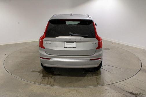 2023 Volvo XC90 B5 Plus