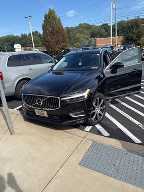 2021 Volvo XC60 T5 Inscription