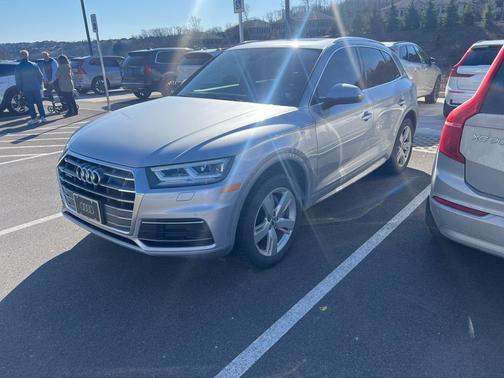 2019 Audi Q5 2.0T Premium Plus