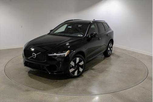 2025 Volvo XC60 Plug-In Hybrid T8 Plus