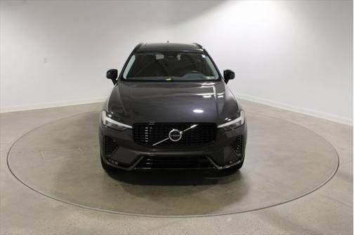 2025 Volvo XC60 B5 Core