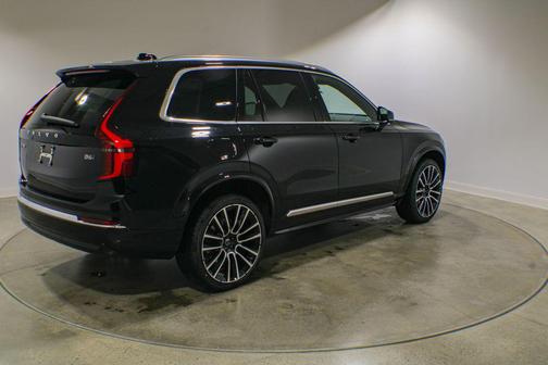 Onyx Black Metallic 2026 Volvo XC90 Plus, B6 AWD Gas (mild hybrid), Gasoline, Bright, 7 Seats