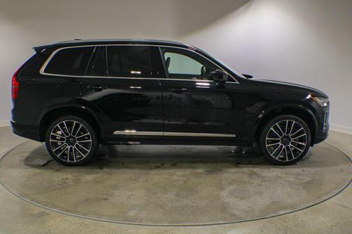 Onyx Black Metallic 2026 Volvo XC90 Plus, B6 AWD Gas (mild hybrid), Gasoline, Bright, 7 Seats