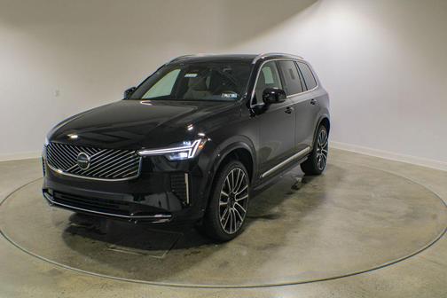 Onyx Black Metallic 2026 Volvo XC90 Plus, B6 AWD Gas (mild hybrid), Gasoline, Bright, 7 Seats