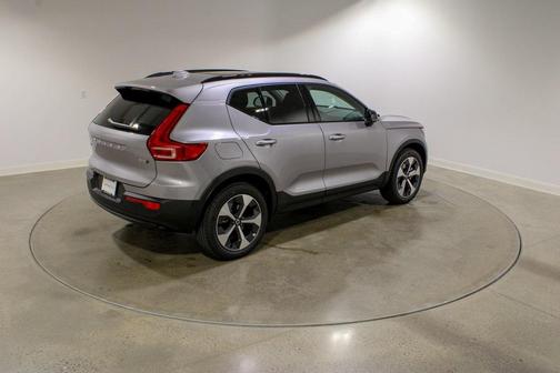 2026 Volvo XC40 B5 Plus